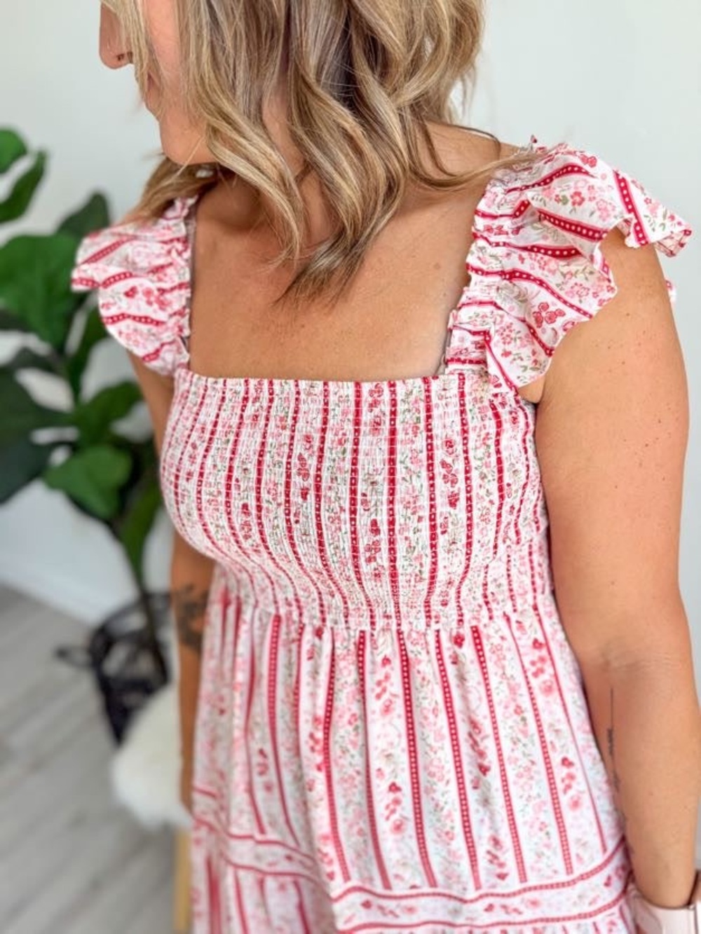 Blu Pepper Strawberry Sweetheart Red Pink Smocked Ruffle Sleeve Midi Dress - Picture 3 of 6